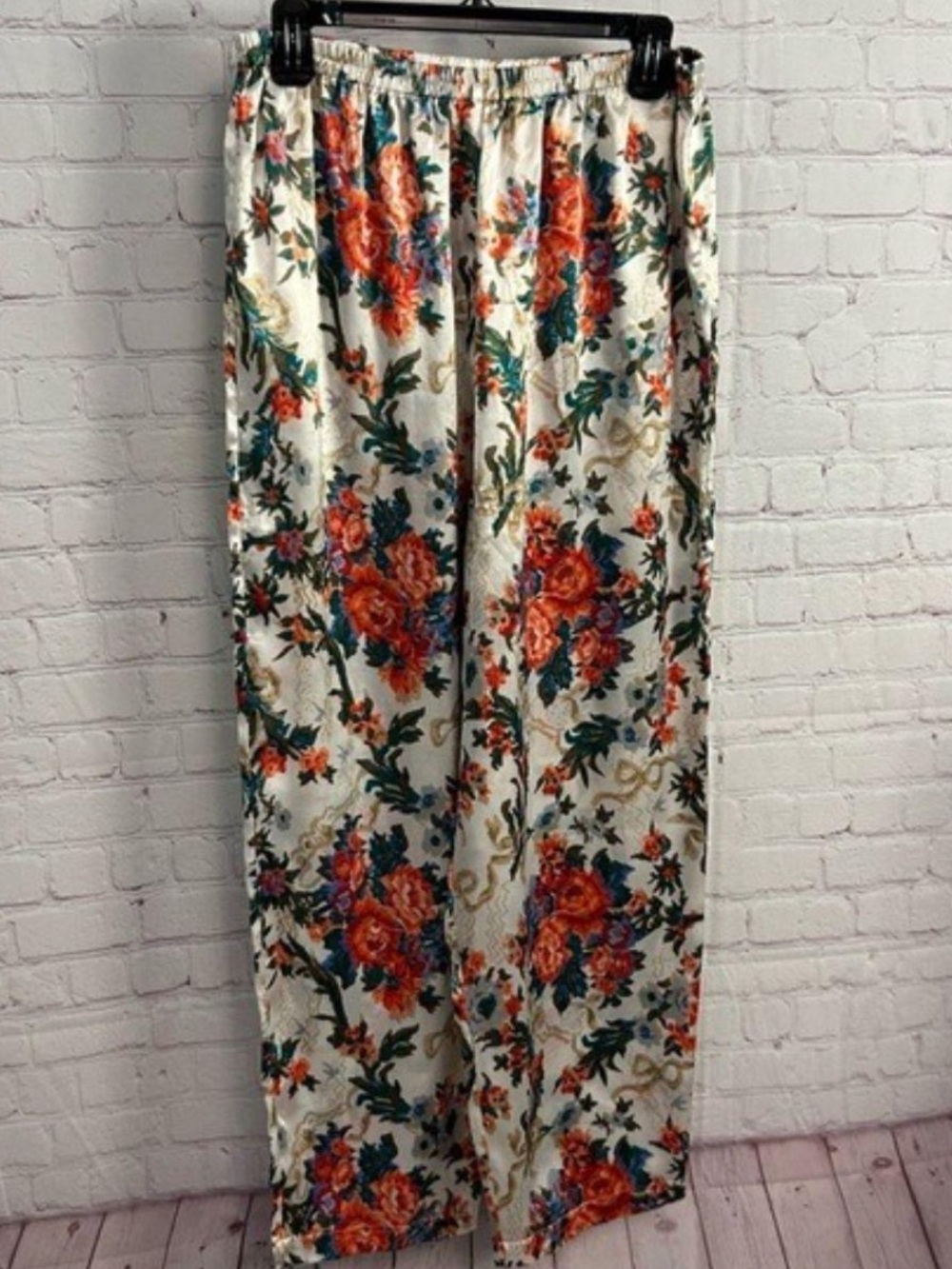 Victoria's Secret Gold Label Cream Wide-Leg Floral Lounge Pants